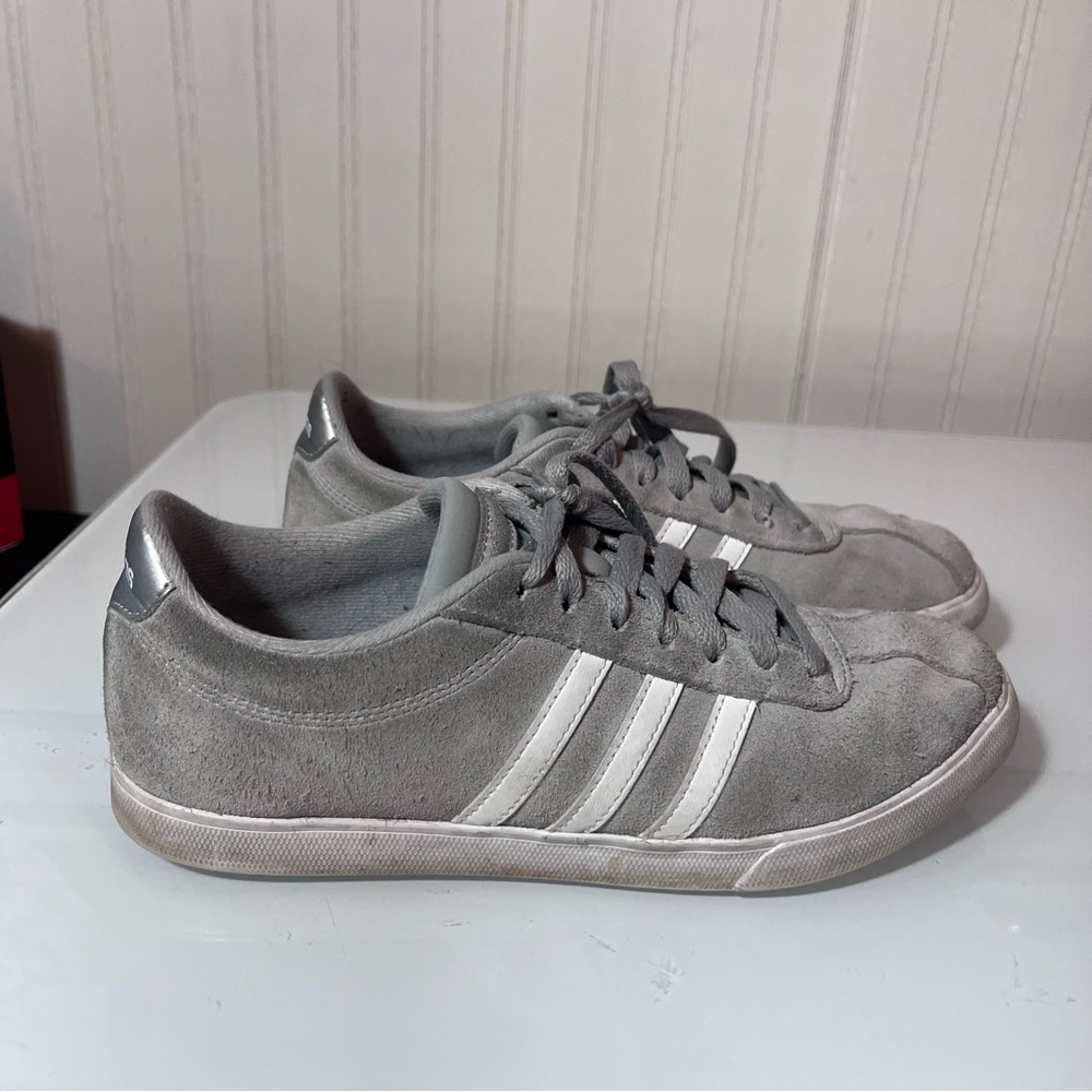 Adidas Women’s Grey Suede Court Sneakers Size 8.5 - Low Top Sporty VL Court 3.0 - Picture 7 of 10